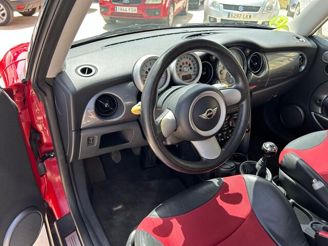 MINI COOPER 1.6 SPANISH LHD IN SPAIN 135000 MILES SUPERB LITTLE CAR 2005